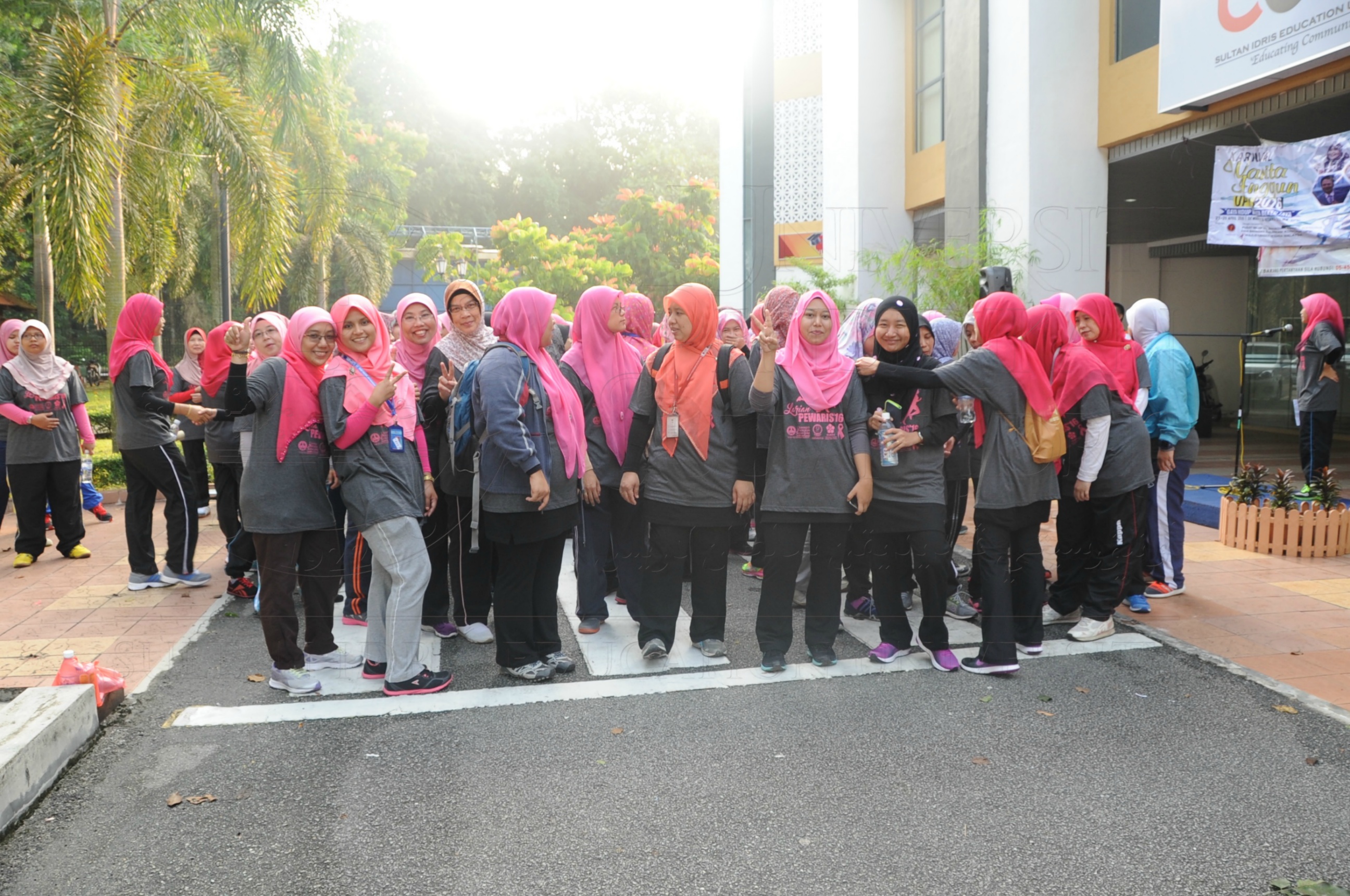 PRO 16 69 Karnival Pewaris 2016   UPSIHAS 8180